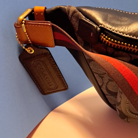 Coach Handbags - Coach Heritage Belt Bag in Signature Chambray (Model C4035) Treading 2026